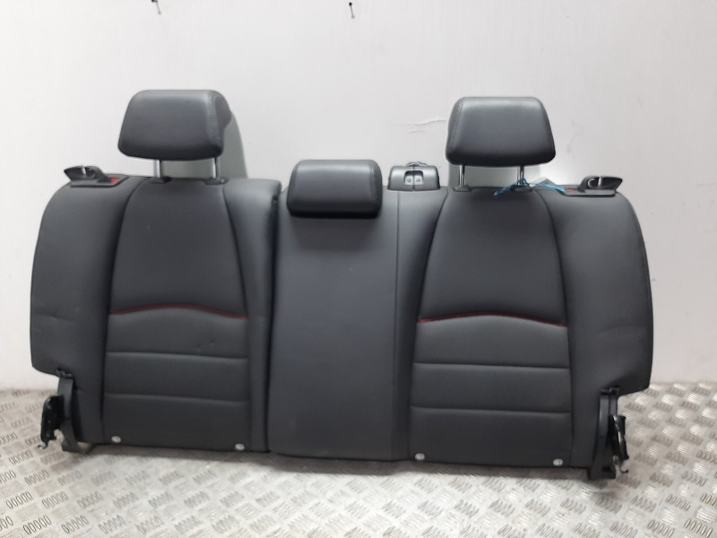 Recambio de asientos traseros para mazda cx-3 center-line referencia OEM IAM   