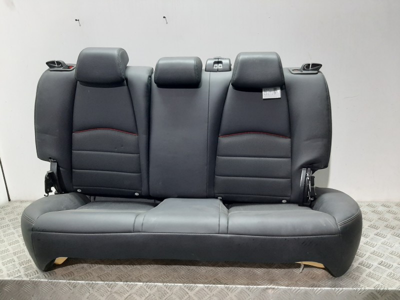 Recambio de asientos traseros para mazda cx-3 center-line referencia OEM IAM   
