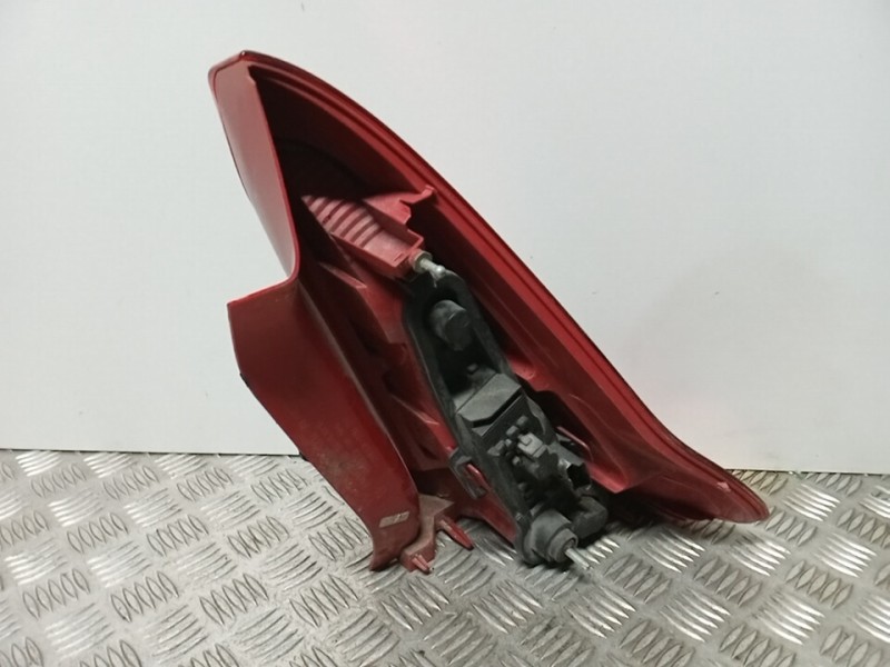 Recambio de piloto trasero izquierdo para citroën c4 berlina collection referencia OEM IAM 6350T8  