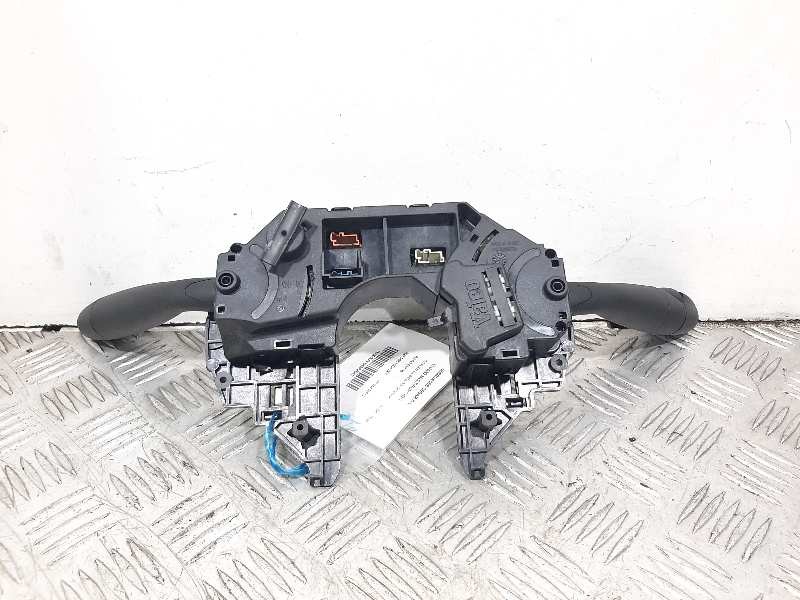 Recambio de mando multifuncion para citroën c4 berlina collection referencia OEM IAM 96615341XT 34565715 