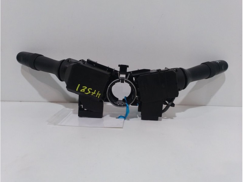 Recambio de mando multifuncion para toyota prius (nhw30) advance referencia OEM IAM  173848 173832