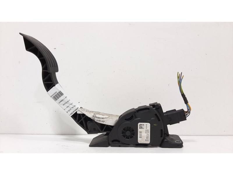 Recambio de pedal acelerador para ford c-max trend referencia OEM IAM 17388800  