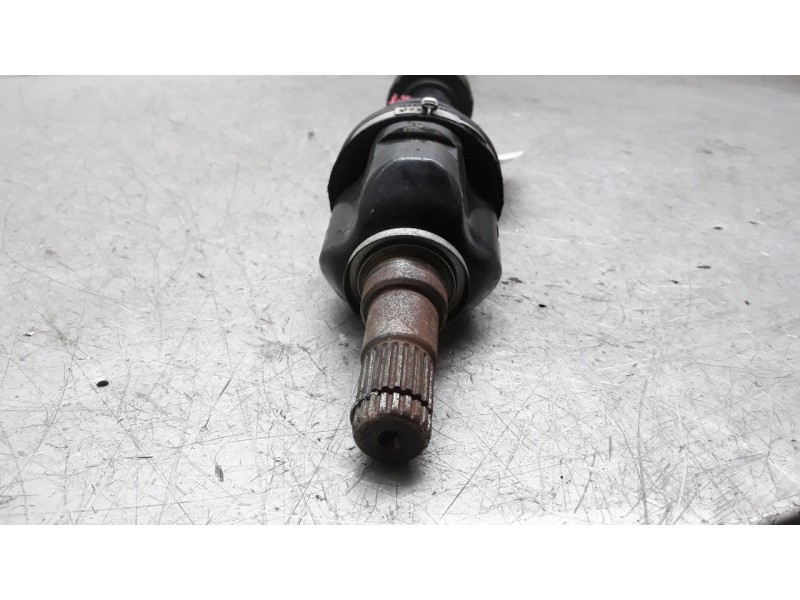 Recambio de transmision delantera derecha para toyota auris live referencia OEM IAM 4341002571  