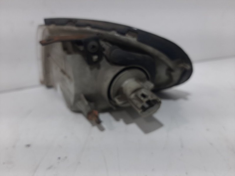 Recambio de piloto delantero derecho para hyundai lantra berlina (rd) 1.6 gls referencia OEM IAM    Recambio de piloto delantero derecho para hyundai lantra berlina (rd) 1.6 gls referencia OEM IAM