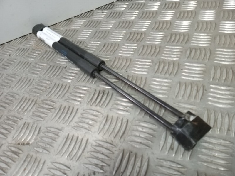 Recambio de amortiguadores maletero / porton para toyota auris live referencia OEM IAM   