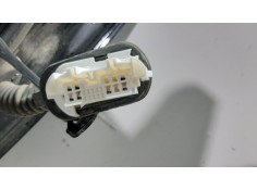 Recambio de puerta trasera izquierda para toyota auris live referencia OEM IAM  NEGRO  2