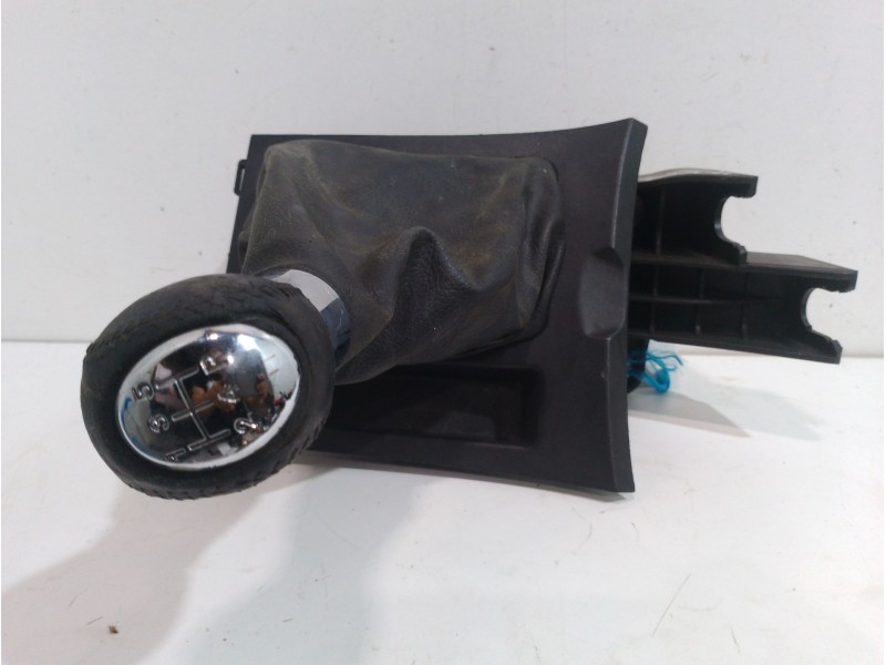 Recambio de palanca cambio para mazda 3 berlina (bk) 1.6 crdt active referencia OEM IAM 8127025200  