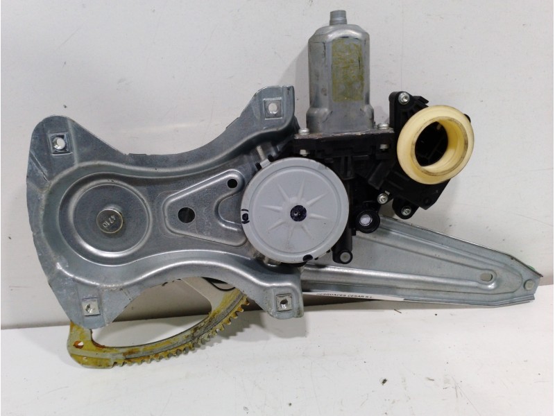 Recambio de elevalunas trasero derecho para toyota auris live referencia OEM IAM 8570202020 10 PINES 