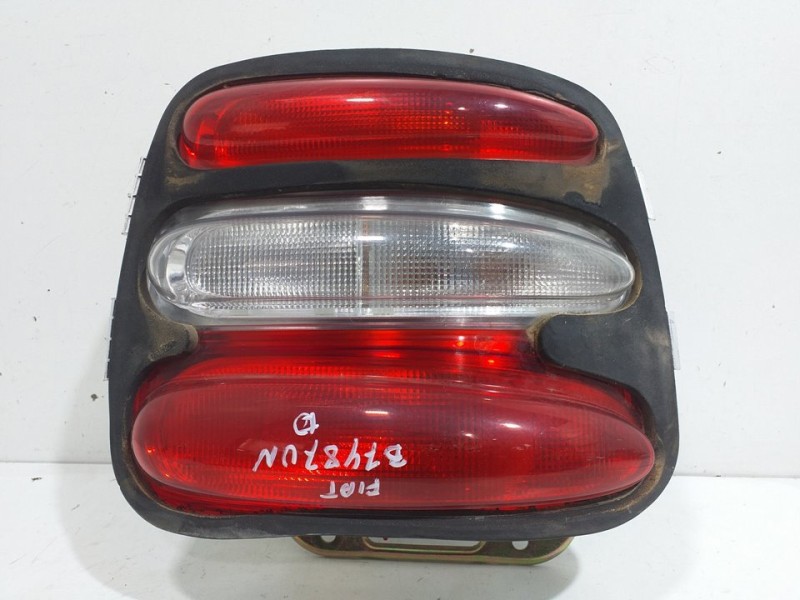 Recambio de piloto trasero derecho para fiat brava (182) jtd 105 / 100 clima referencia OEM IAM 37200751   Recambio de piloto trasero derecho para fiat brava (182) jtd 105 / 100 clima referencia OEM IAM 37200751