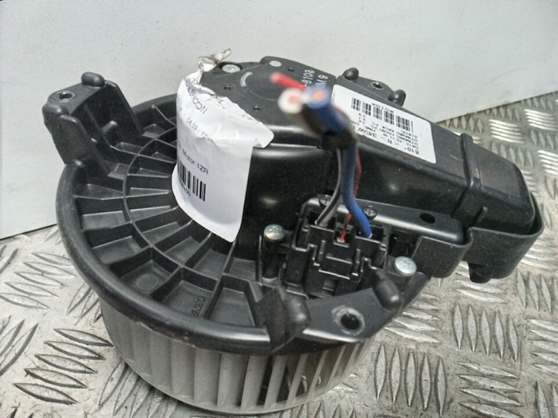 Recambio de motor calefaccion para toyota auris live referencia OEM IAM AV2727008103  