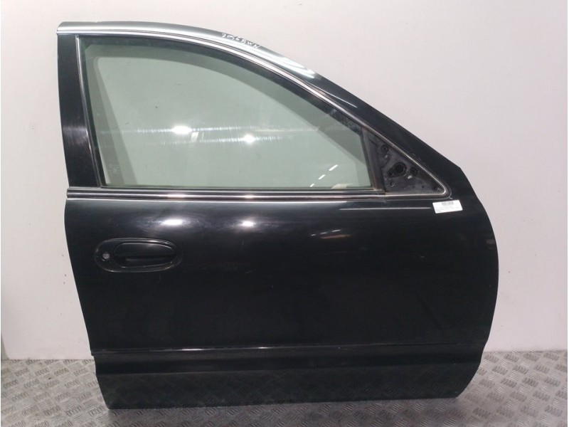 Recambio de puerta delantera derecha para chevrolet alero 2.4 ltr piel referencia OEM IAM   NEGRO