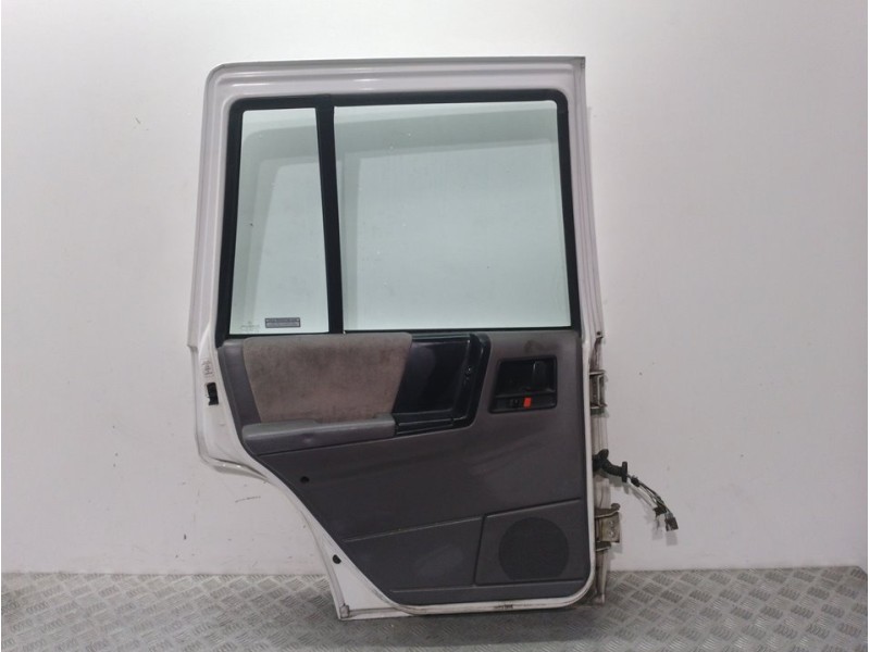 Recambio de puerta trasera izquierda para jeep gr.cherokee (zj)/(z) referencia OEM IAM   