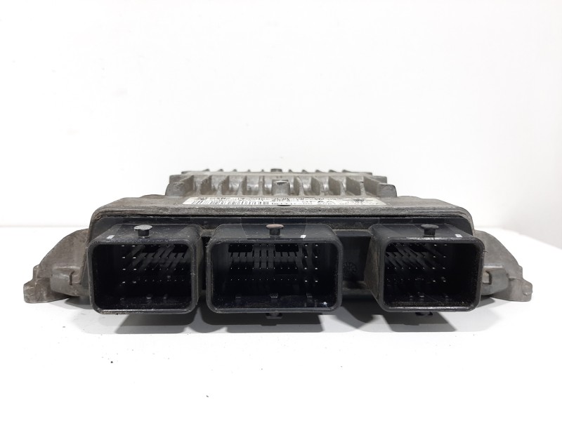 Recambio de centralita motor uce para ford fusion (cbk) ambiente referencia OEM IAM 5WS40432AT  