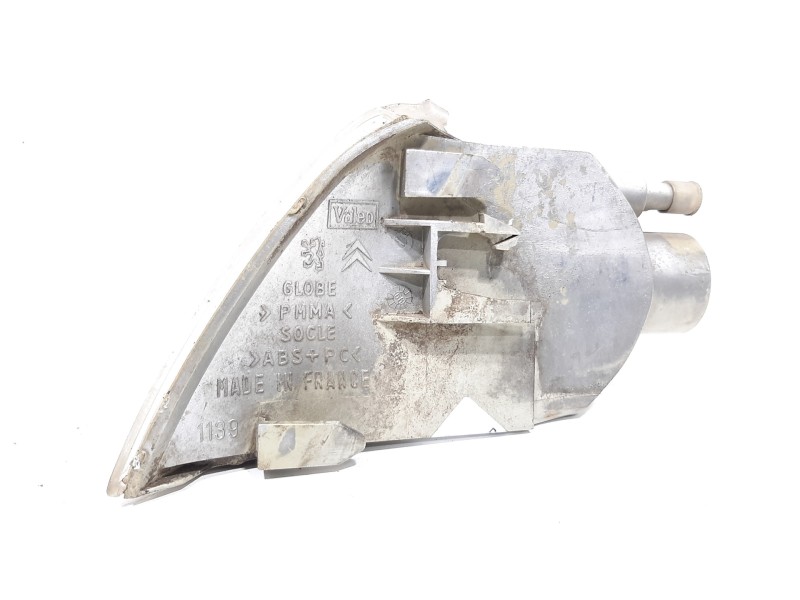 Recambio de piloto delantero derecho para citroën saxo 1.5 d monaco referencia OEM IAM 630360  