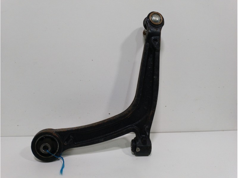 Recambio de brazo suspension inferior delantero derecho para ford ka (ccu) titanium referencia OEM IAM 1639575  