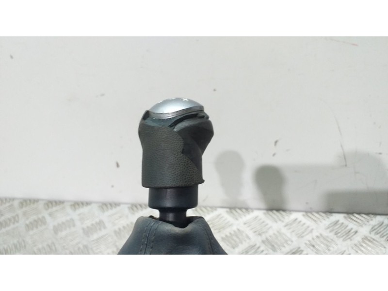 Recambio de palanca cambio para ford ka (ccu) titanium referencia OEM IAM 607169010  