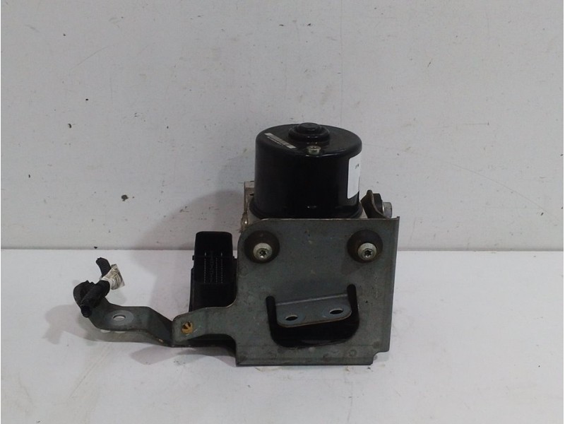 Recambio de abs para citroën c-crosser exclusive referencia OEM IAM 4670A235  
