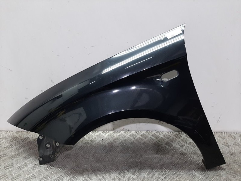 Recambio de aleta delantera izquierda para seat altea xl (5p5) stylance / style referencia OEM IAM 5P0821165B NEGRO 