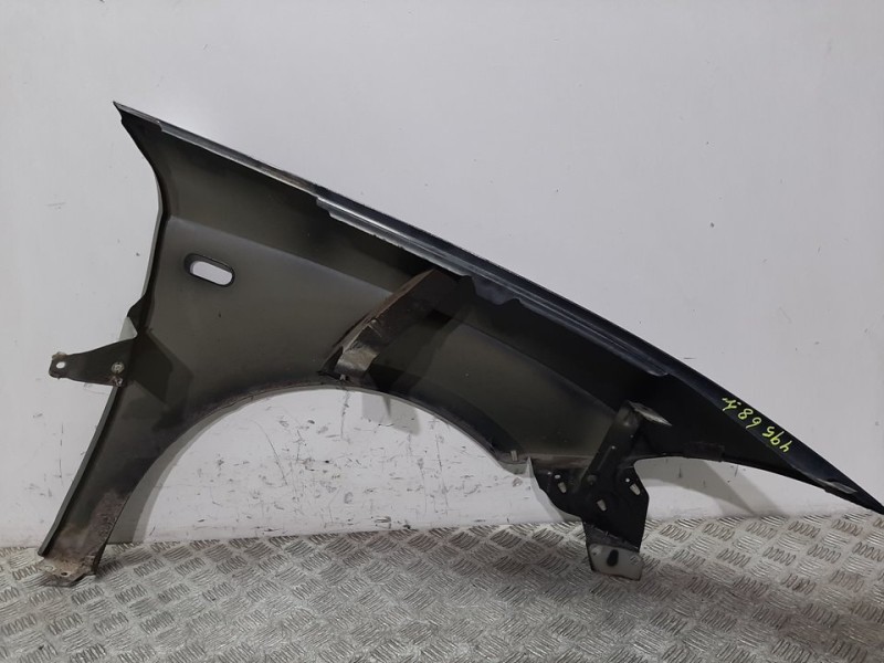 Recambio de aleta delantera izquierda para seat altea xl (5p5) stylance / style referencia OEM IAM 5P0821165B NEGRO 