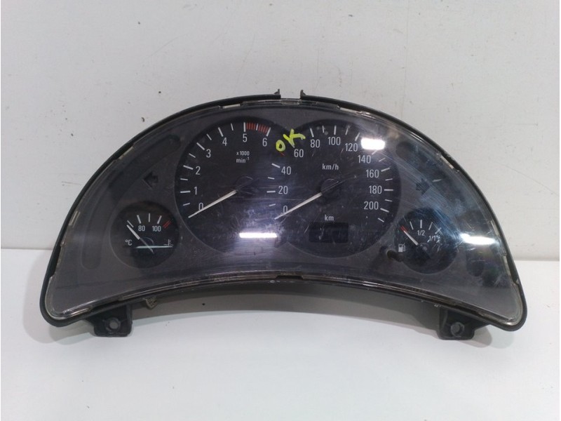 Recambio de cuadro instrumentos para opel combo (corsa c) familiar referencia OEM IAM 88311302  
