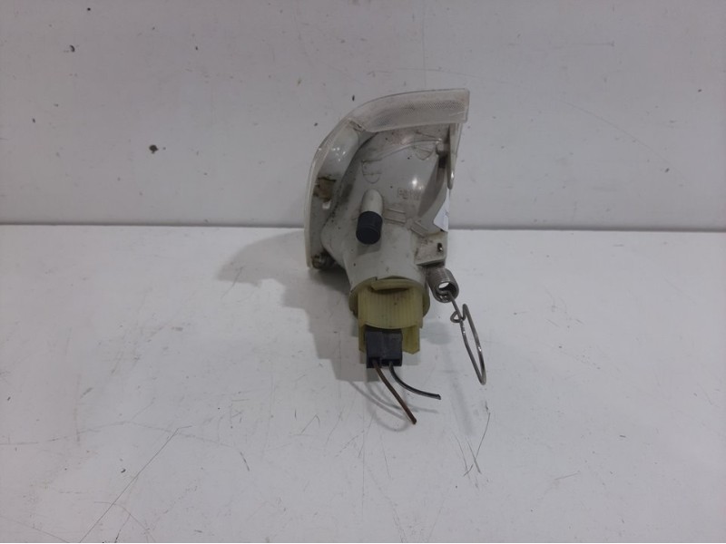 Recambio de piloto delantero izquierdo para opel corsa a city referencia OEM IAM    Recambio de piloto delantero izquierdo para opel corsa a city referencia OEM IAM