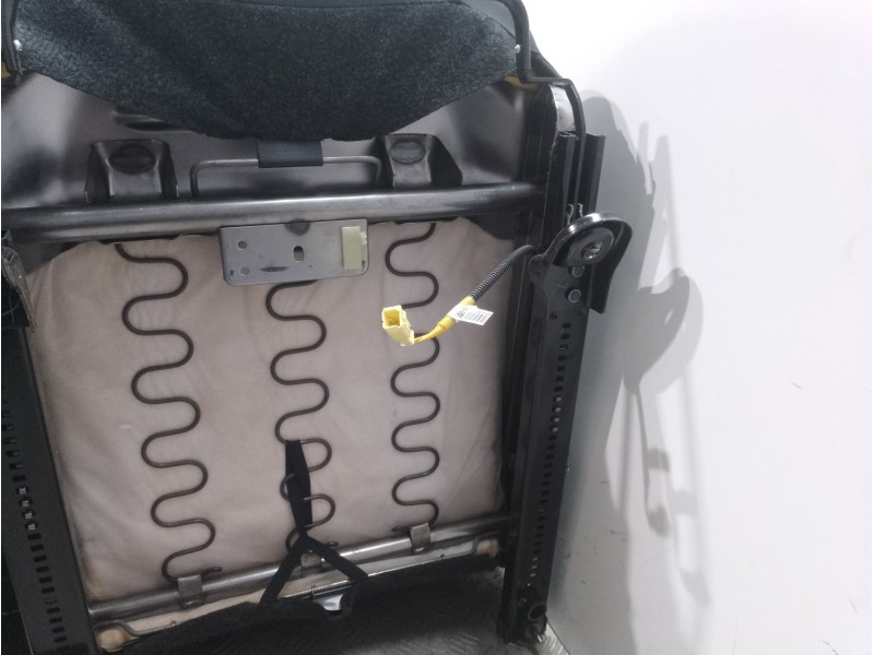 Recambio de asiento delantero derecho para nissan micra (k13) acenta referencia OEM IAM 876203HP0A  