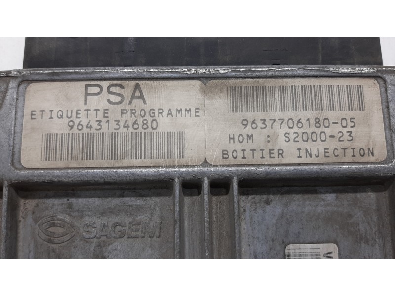 Recambio de centralita motor uce para peugeot 206 berlina xs referencia OEM IAM 9643134680  