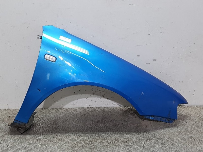 Recambio de aleta delantera derecha para audi a3 (8l) 1.6 ambiente referencia OEM IAM  AZUL 