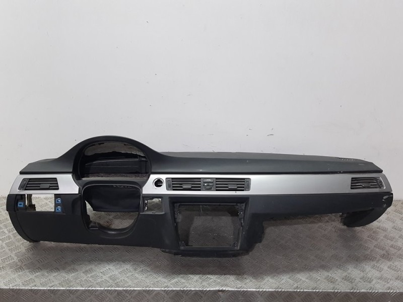 Recambio de salpicadero para bmw serie 3 touring (e91) 320d referencia OEM IAM  NEGRO 