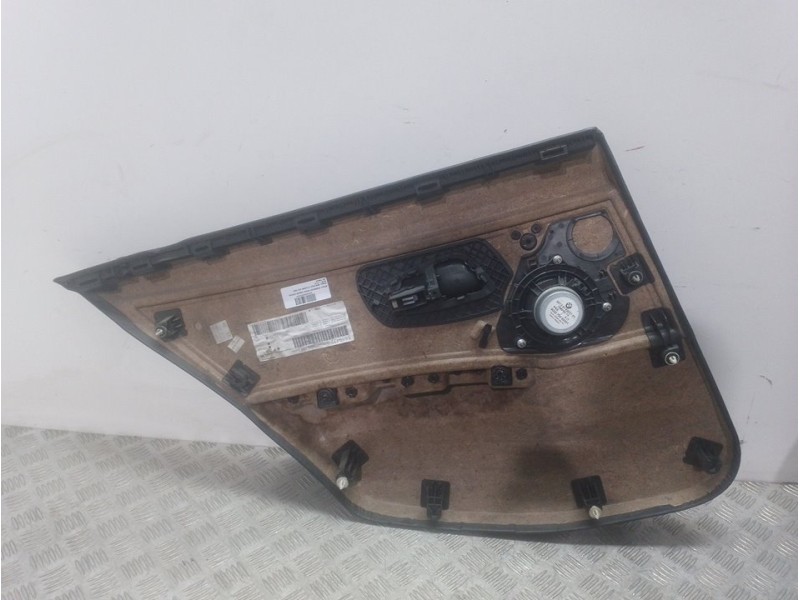 Recambio de guarnecido puerta trasera derecha para bmw serie 3 touring (e91) 320d referencia OEM IAM  NEGRO 