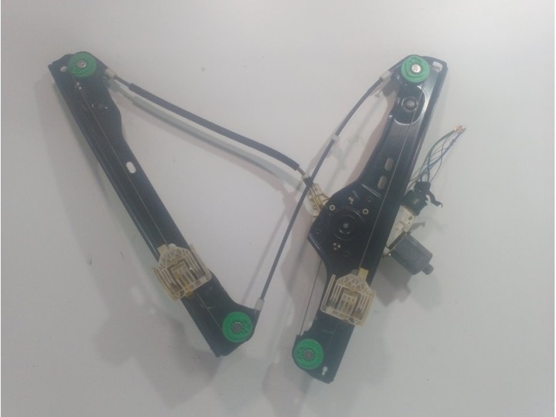 Recambio de elevalunas delantero derecho para bmw serie 3 touring (e91) 320d referencia OEM IAM 7140588  