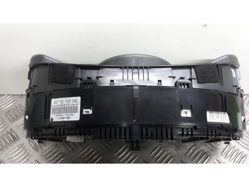 Recambio de cuadro instrumentos para citroën c4 lim. feel edition referencia OEM IAM 9812832980  
