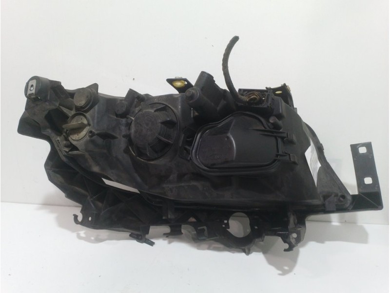 Recambio de faro izquierdo para bmw serie 3 touring (e91) 320d referencia OEM IAM 631169427480  