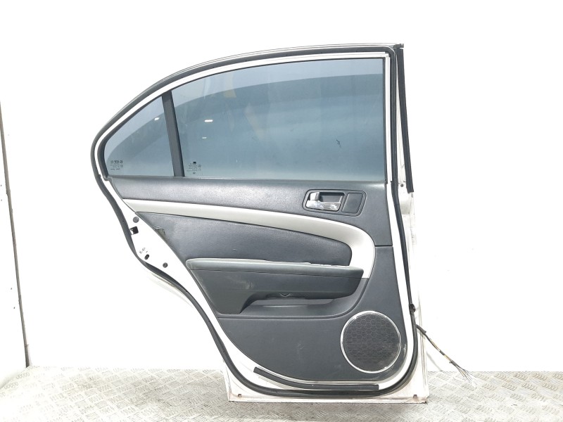 Recambio de puerta trasera izquierda para chevrolet epica lt referencia OEM IAM 96635657 BLANCO 