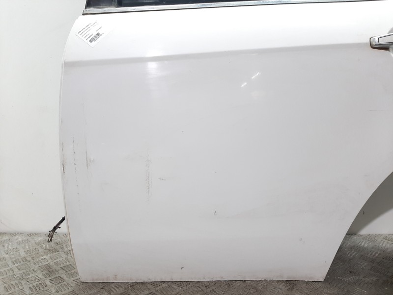 Recambio de puerta trasera izquierda para chevrolet epica lt referencia OEM IAM 96635657 BLANCO 