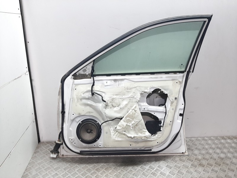 Recambio de puerta delantera derecha para chevrolet epica lt referencia OEM IAM 96635580 BLANCO 