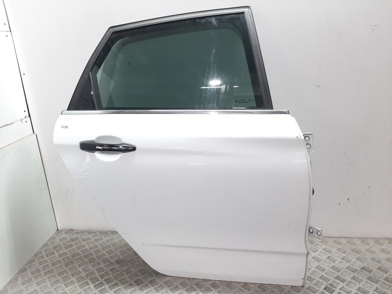 Recambio de puerta trasera derecha para citroën c4 lim. feel edition referencia OEM IAM   