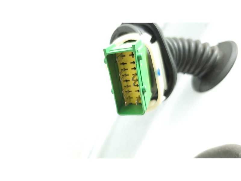 Recambio de puerta trasera derecha para citroën c4 lim. feel edition referencia OEM IAM   