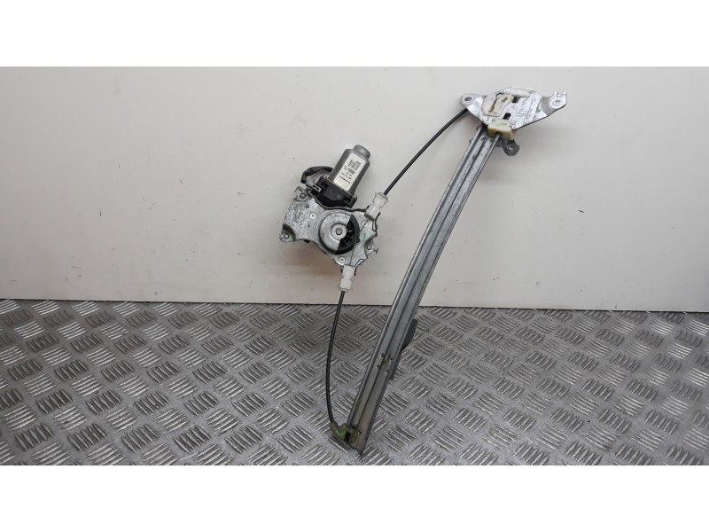 Recambio de elevalunas trasero izquierdo para nissan primera berlina (p12) acenta referencia OEM IAM 82701AV610  