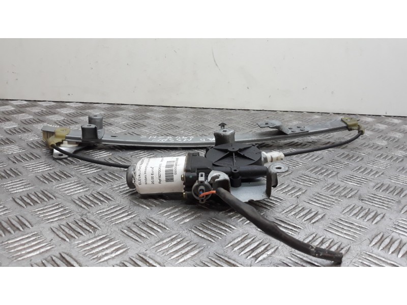 Recambio de elevalunas trasero derecho para nissan primera berlina (p12) acenta referencia OEM IAM 82700AV610  