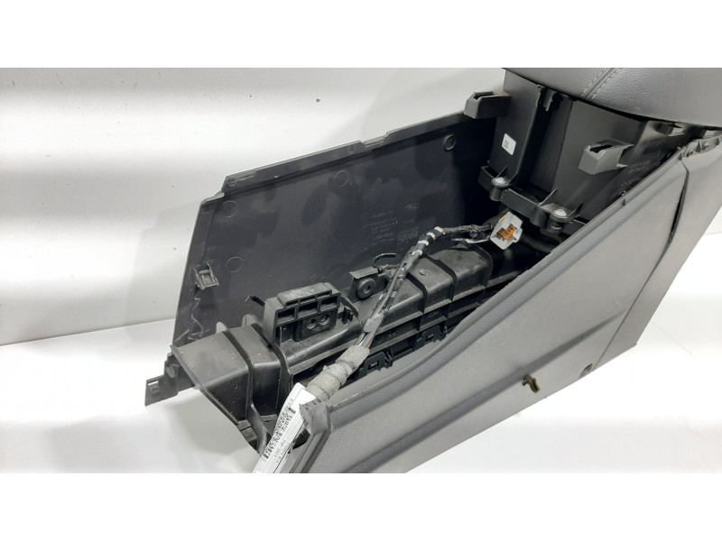 Recambio de apoyabrazos central para ford c-max (ceu) trend referencia OEM IAM  NEGRO 