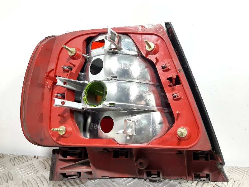 Recambio de piloto trasero derecho para audi a4 berlina (b5) 1.9 tdi referencia OEM IAM   