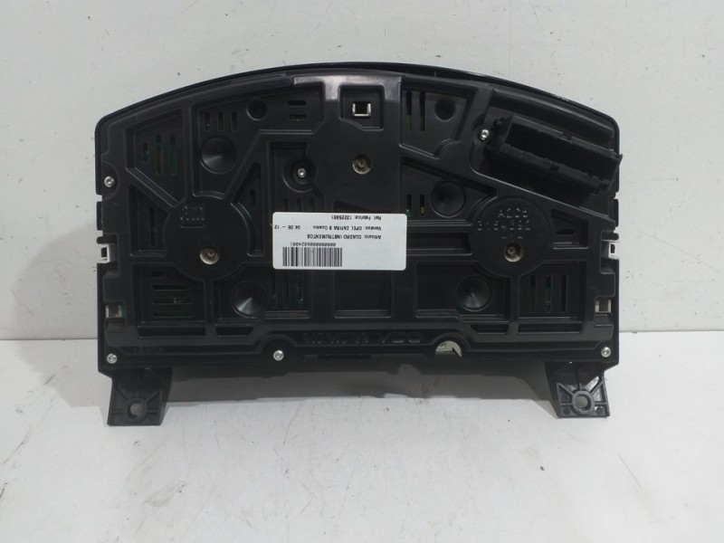 Recambio de cuadro instrumentos para opel zafira b cosmo referencia OEM IAM 13225981  