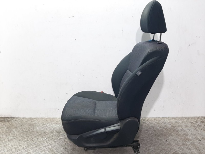 Recambio de asiento delantero izquierdo para opel zafira b cosmo referencia OEM IAM  NEGRO 