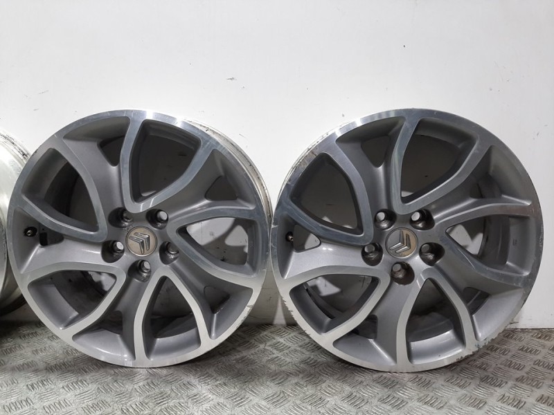 Recambio de juego llantas para citroën c-crosser exclusive referencia OEM IAM  J18X7JJ ET38 