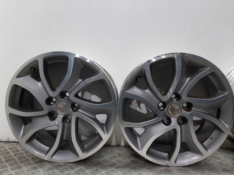 Recambio de juego llantas para citroën c-crosser exclusive referencia OEM IAM  J18X7JJ ET38 