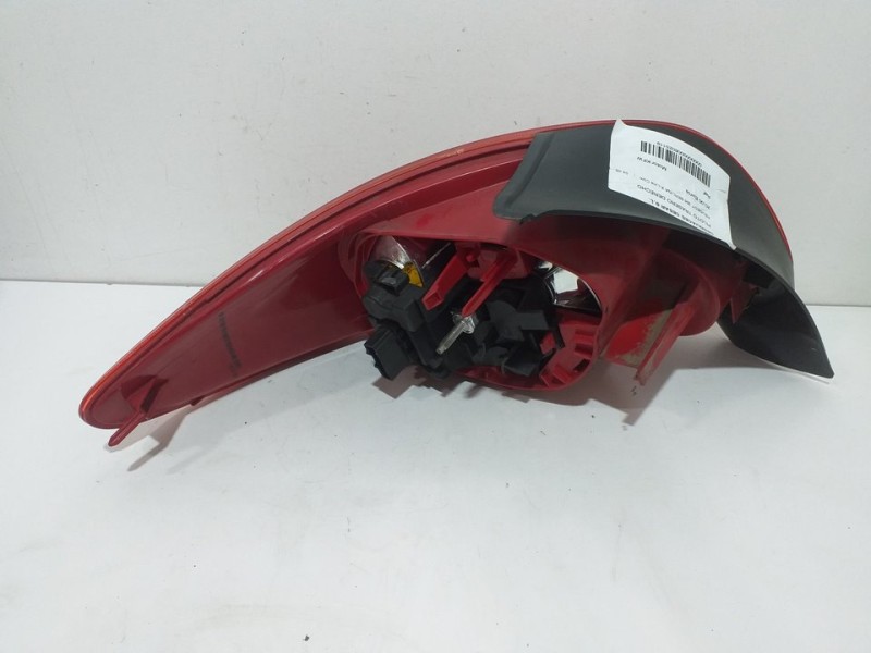 Recambio de piloto trasero derecho para peugeot 206 berlina x-line clim referencia OEM IAM   