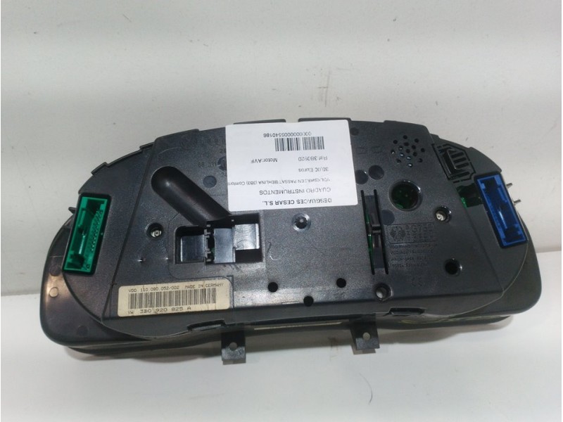 Recambio de cuadro instrumentos para volkswagen passat berlina (3b3) comfortline referencia OEM IAM 3B0920  
