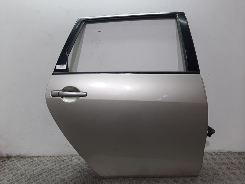 Recambio de puerta trasera derecha para mitsubishi grandis (na0w) 2.0 di-d inform referencia OEM IAM   