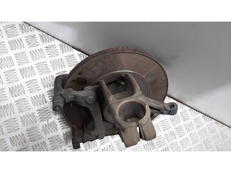 Recambio de mangueta delantera derecha para nissan nv 200 (m20) kasten comfort referencia OEM IAM 40014ED000  